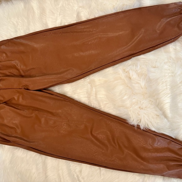 Commando Faux Leather Joggers - Picture 3 of 10